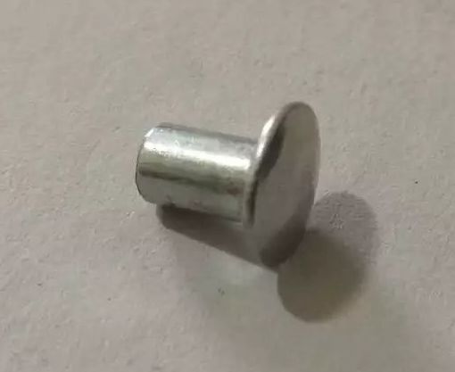 拉铆钉